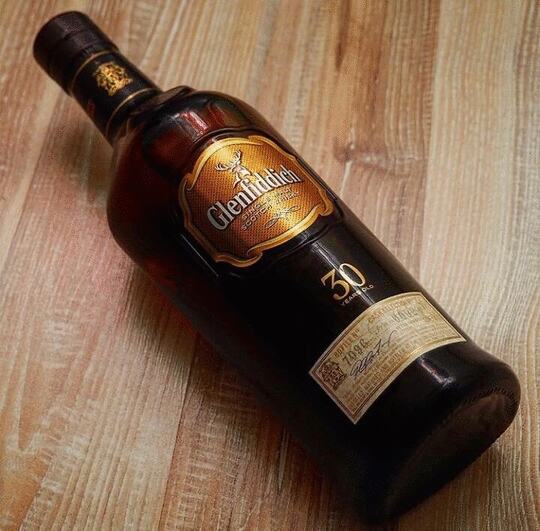 Glenfiddich 30 Year Old Single Malt Scotch Whisky Leather Box
