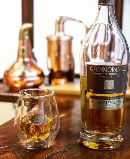 Glenmorangie Finest Reserve 19 Year Old Single Malt Scotch Whisky