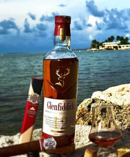 Glenfiddich Amontillado Sherry Cask Finish 12 Year Old Single Malt Scotch Whisky