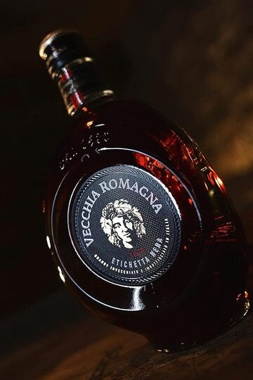 Vecchia Romagna Etichetta Nera Brandy