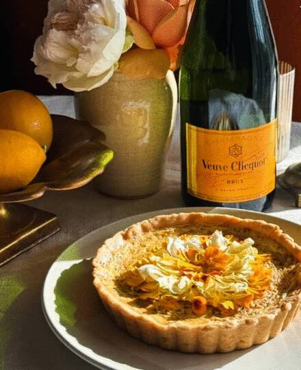Veuve Clicquot Ponsardin Yellow Label Brut Champagne