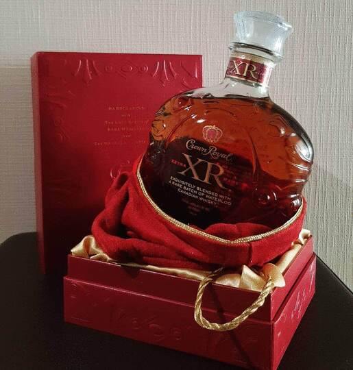 Crown Royal Red Waterloo Edition Xr Extra Rare Whisky