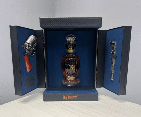 World Whiskey Society Doc Holliday 10 Year Old Straight Bourbon Whiskey Gift Set