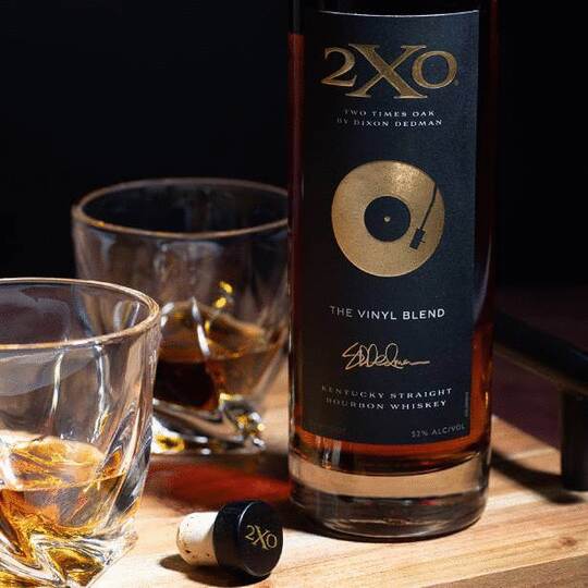 2xo Two Times Oak The Vinyl Blend Kentucky Straight Bourbon Whiskey