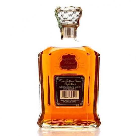 Canadian Club Classic 12 Year Old Canadian Whisky Older Style Bottling