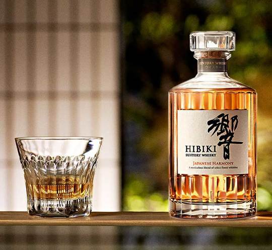 Suntory Hibiki Japanese Harmony Blended Whisky