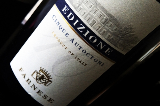 Farnese Edizione Cinque Autoctoni Vino Da Tavola